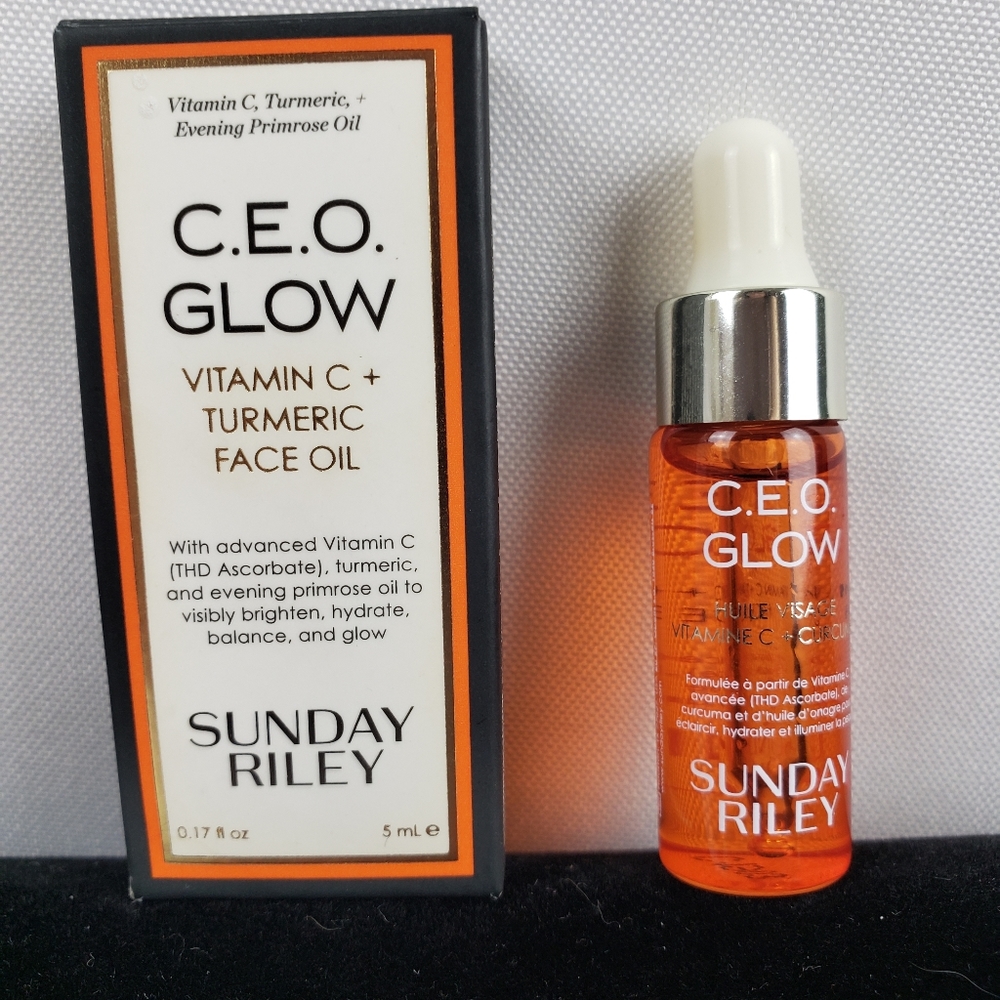 Sunday Riley Bundle NIB Unopened - Picture 6 of 8